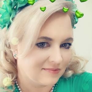 Meet your Posher, Niki